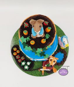 Peter-Rabbit-themed-cake-1